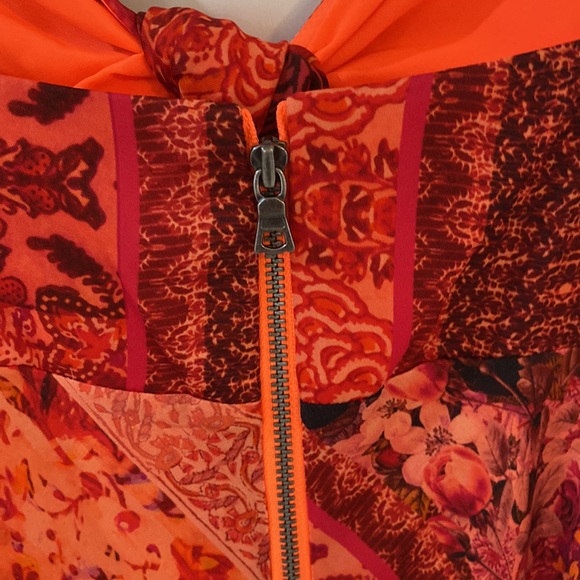 Alice and Olivia Harmony midi dress - Picture 9 of 16